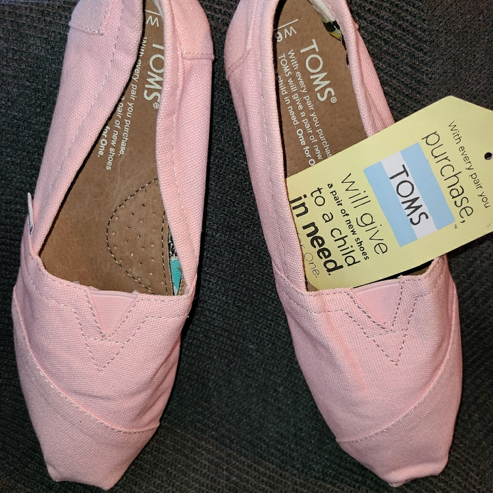 Pink Toms